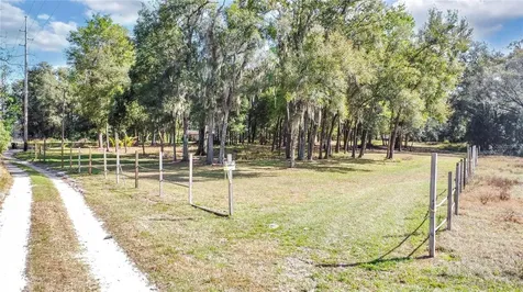 608 E 13th Street Apopka FL 32703