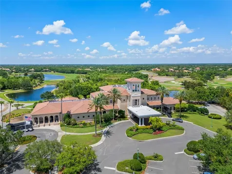 12121 Thornhill Court Lakewood Ranch FL 34202