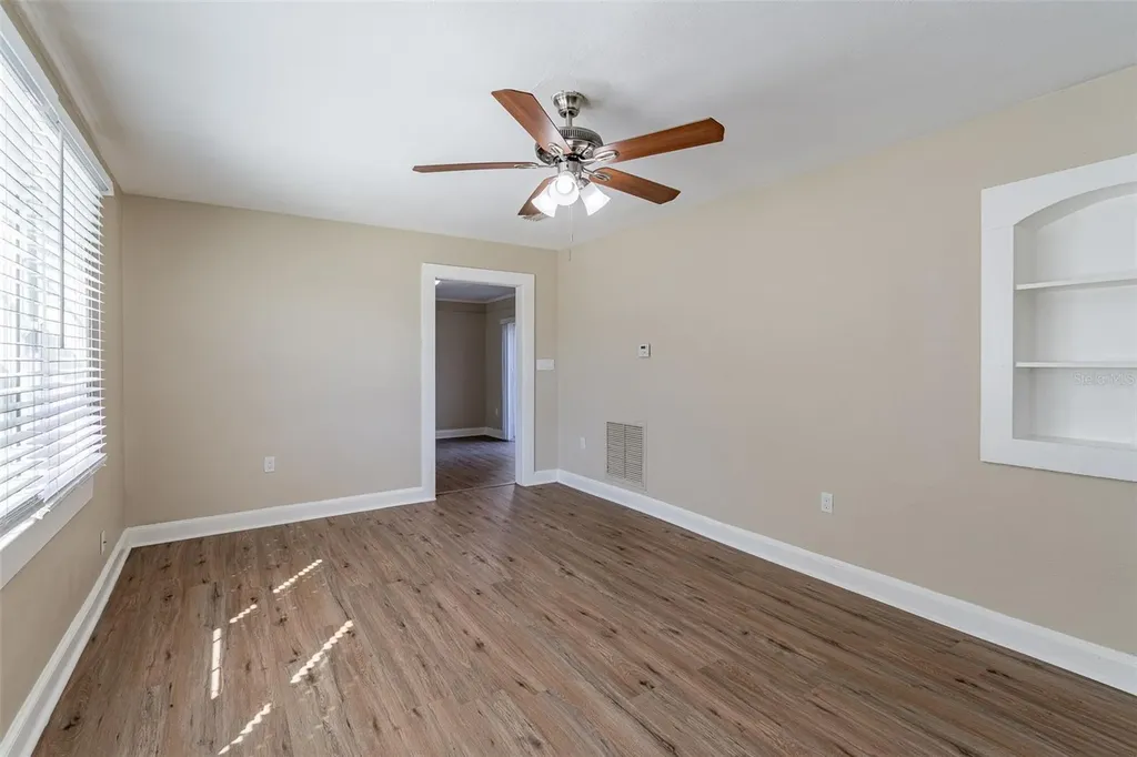112 S Moss Street Leesburg FL 34748