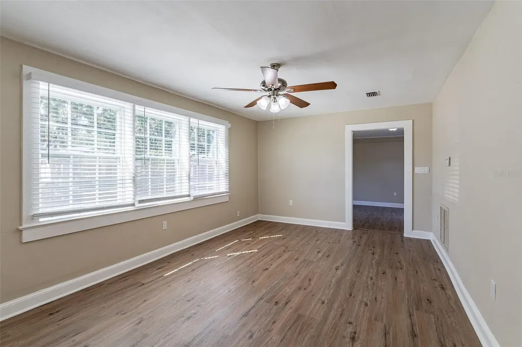 112 S Moss Street Leesburg FL 34748