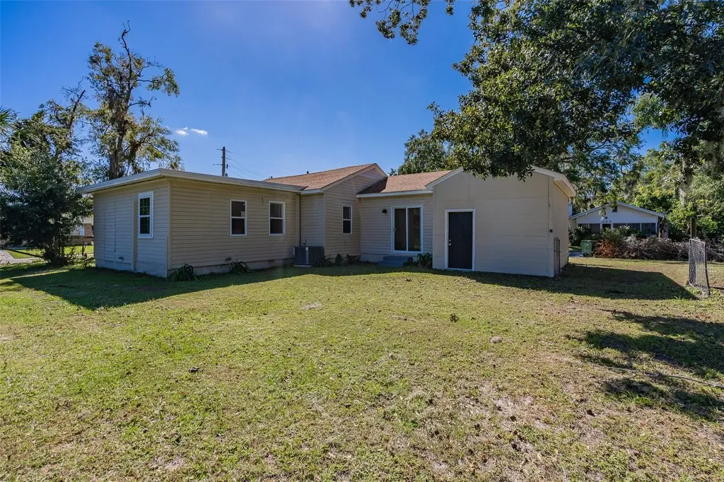 112 S Moss Street Leesburg FL 34748
