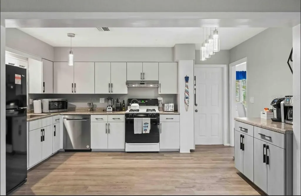 2831 Post Road Sarasota FL 34231