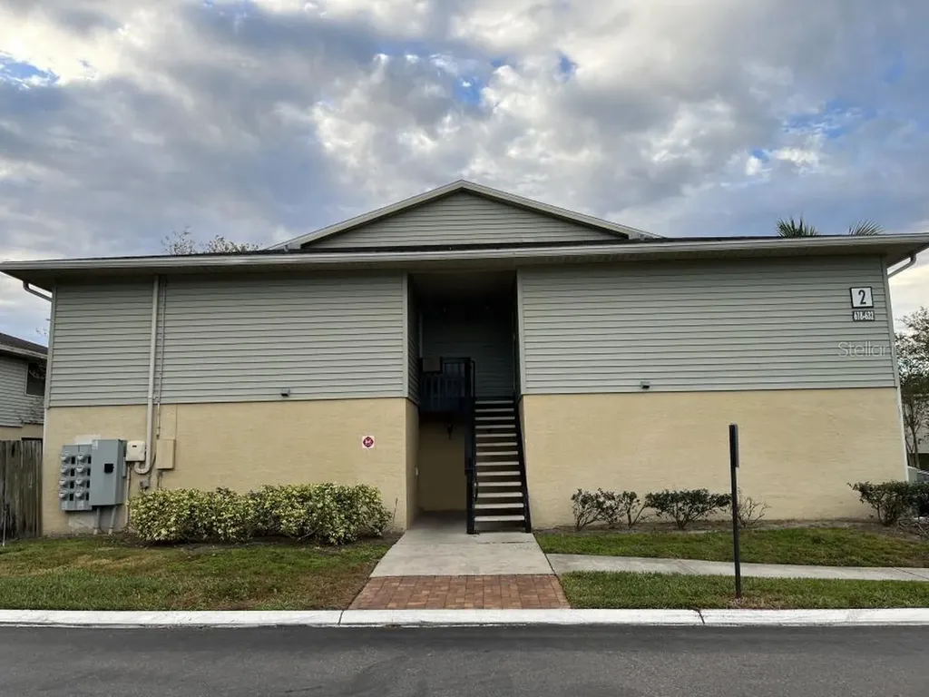 624 Golden Raintree Place Brandon FL 33510