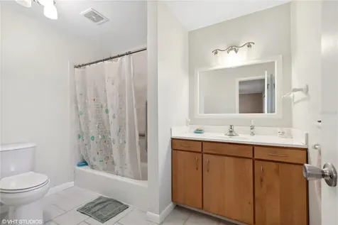 3750 NW 16th Place Gainesville FL 32605