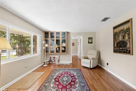 3750 NW 16th Place Gainesville FL 32605