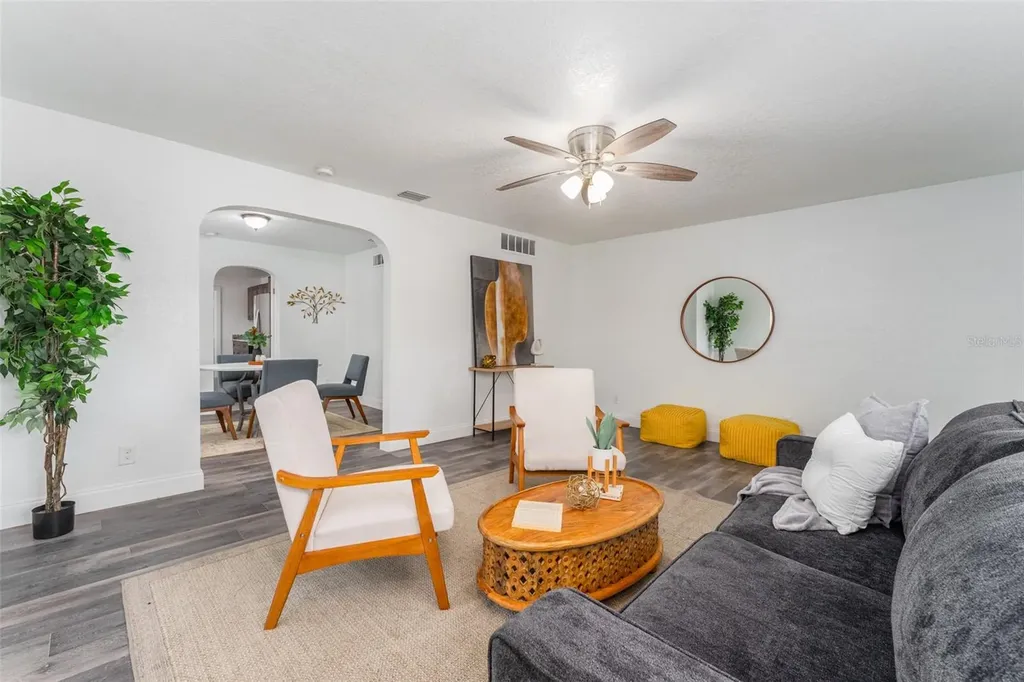 701 17th Avenue S St Petersburg FL 33701