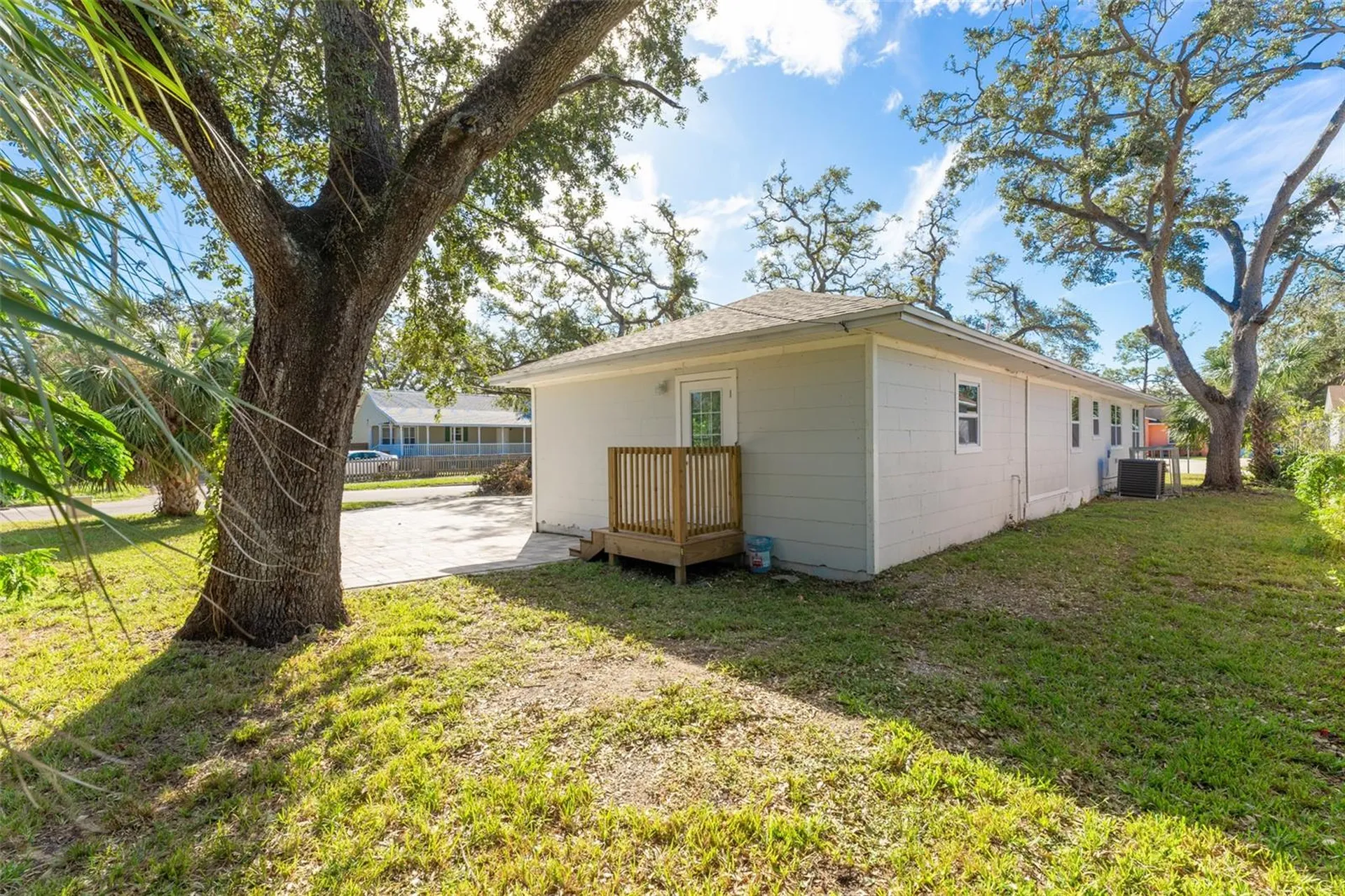 701 17th Avenue S St Petersburg FL 33701