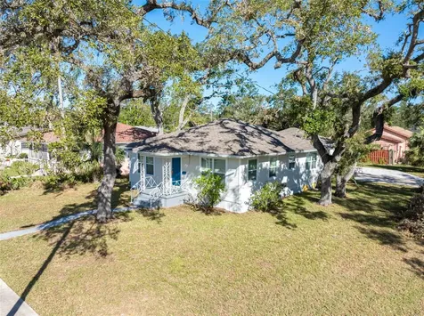 701 17th Avenue S St Petersburg FL 33701