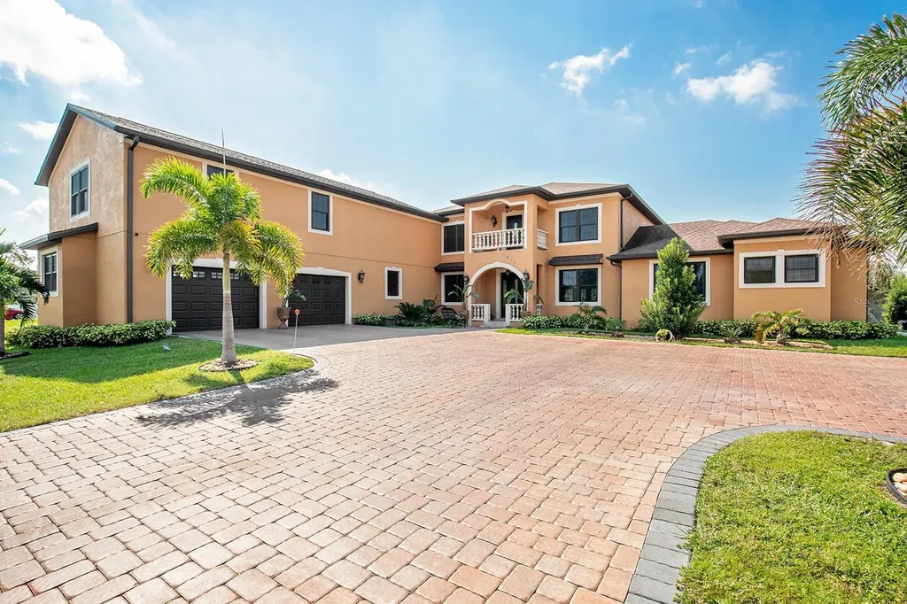 3211 Lakeshore Boulevard St Cloud FL 34769