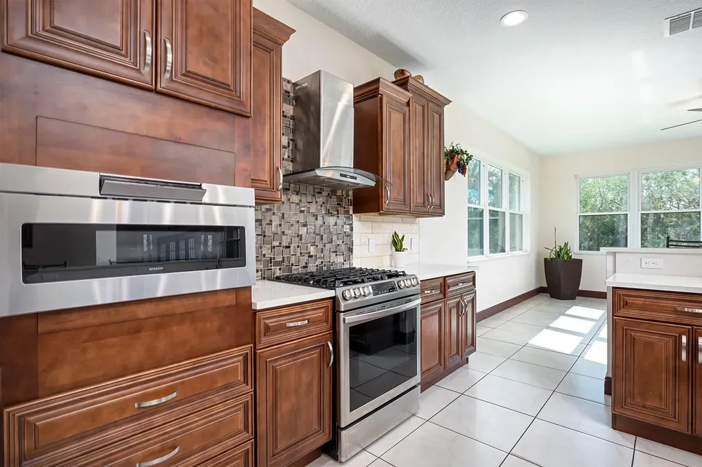 3211 Lakeshore Boulevard St Cloud FL 34769