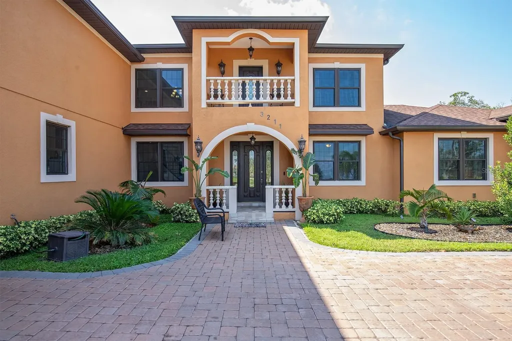 3211 Lakeshore Boulevard St Cloud FL 34769