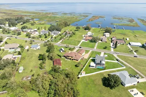 3211 Lakeshore Boulevard St Cloud FL 34769