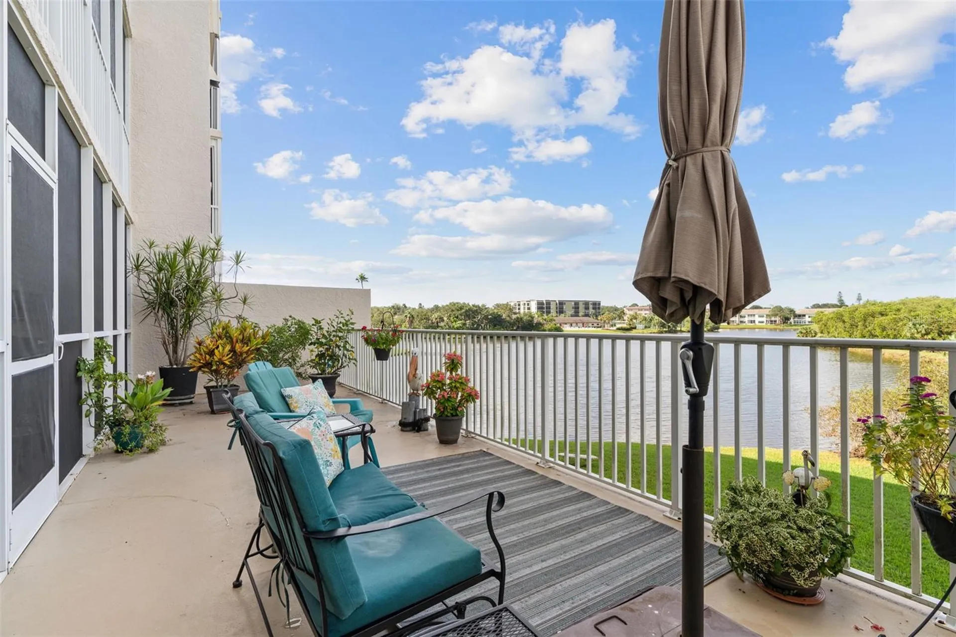 6450 Shoreline Drive St Petersburg FL 33708