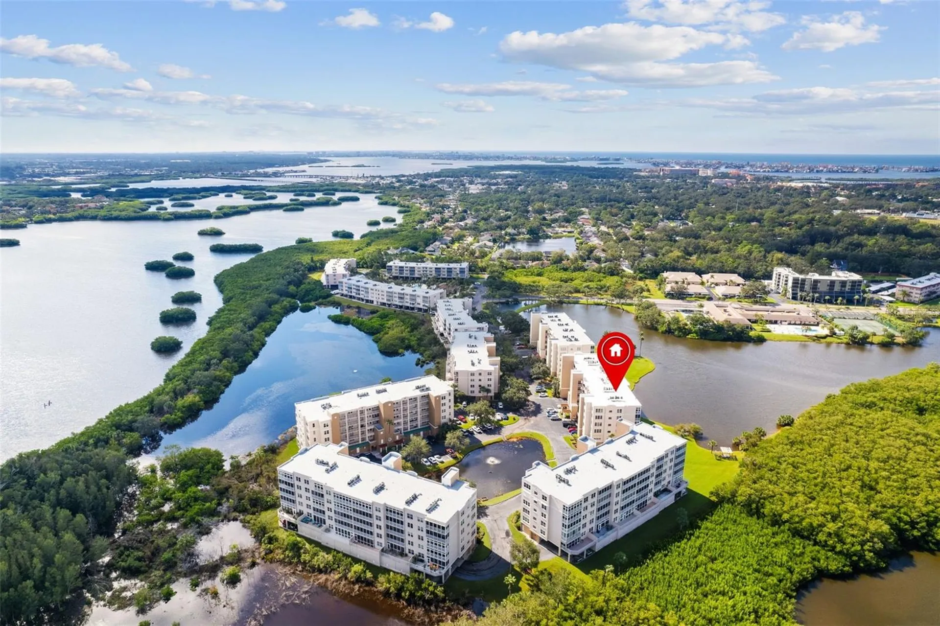 6450 Shoreline Drive St Petersburg FL 33708