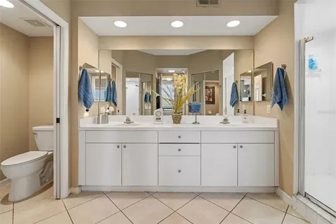 6450 Shoreline Drive St Petersburg FL 33708