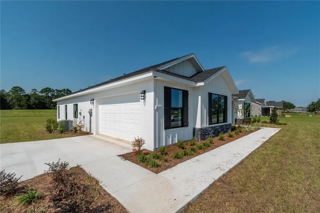 2073 NW 79th Loop Ocala FL 34475