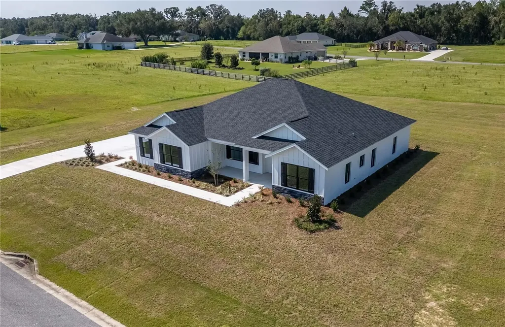 2073 NW 79th Loop Ocala FL 34475