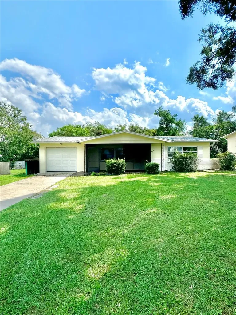 19 N Desoto Street Beverly Hills FL 34465