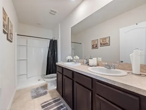 212 Feltrim Reserve Boulevard Davenport FL 33837
