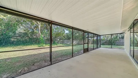 8212 Country Oaks Court Sarasota FL 34243