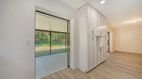 8212 Country Oaks Court Sarasota FL 34243
