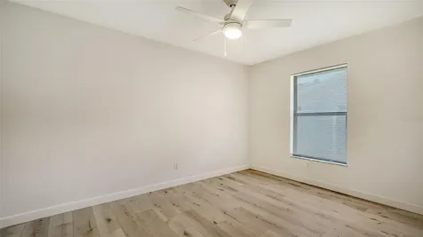 8212 Country Oaks Court Sarasota FL 34243