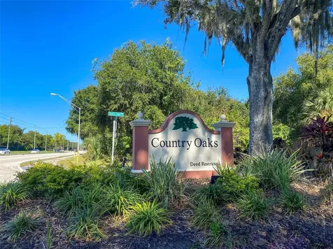 8212 Country Oaks Court Sarasota FL 34243