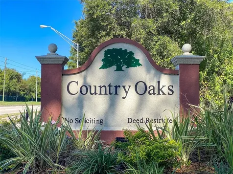 8212 Country Oaks Court Sarasota FL 34243