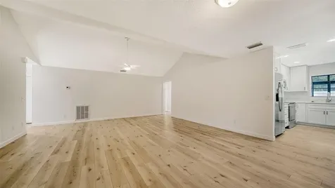 8212 Country Oaks Court Sarasota FL 34243