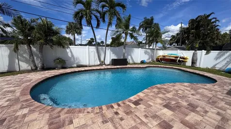 2067 Montana Avenue NE St Petersburg FL 33703