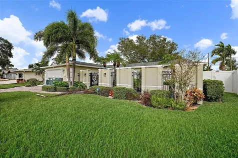 2059 Montana Avenue NE St Petersburg FL 33703