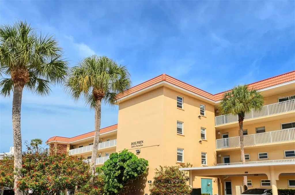 1215 S Portofino Drive N Sarasota FL 34242