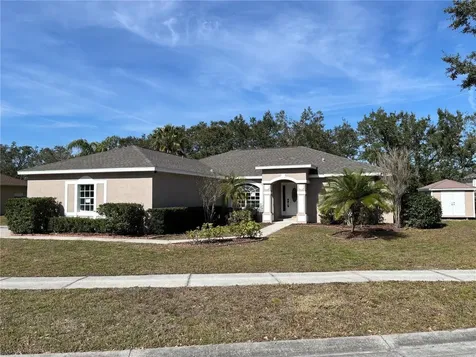 2718 Majestic Oaks Court Plant City FL 33566