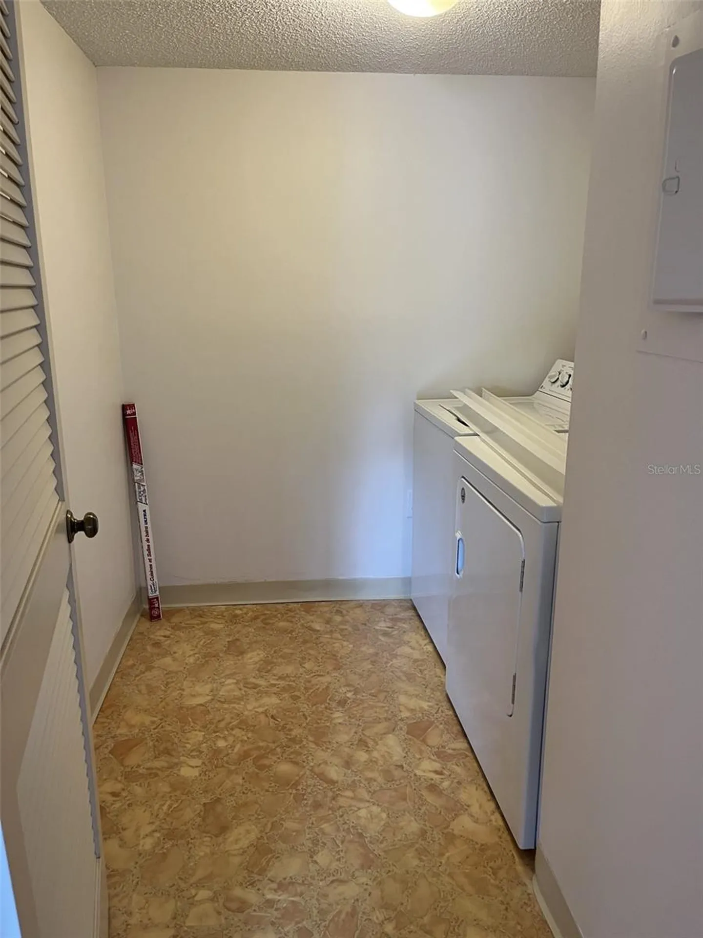 2688 Pine Ridge Way N Palm Harbor FL 34684