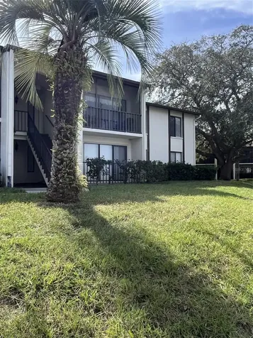 2688 Pine Ridge Way N Palm Harbor FL 34684
