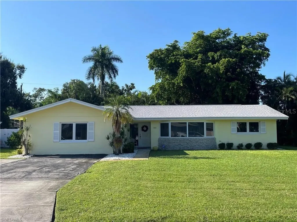 1810 Grove Avenue Fort Myers FL 33901