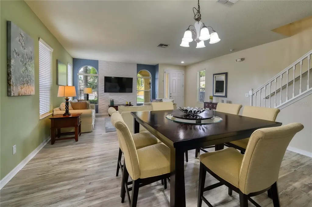 221 Las Fuentes Drive Kissimmee FL 34746