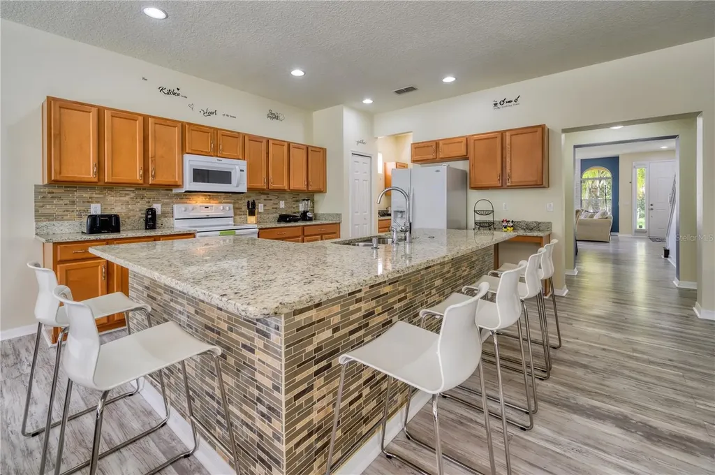221 Las Fuentes Drive Kissimmee FL 34746