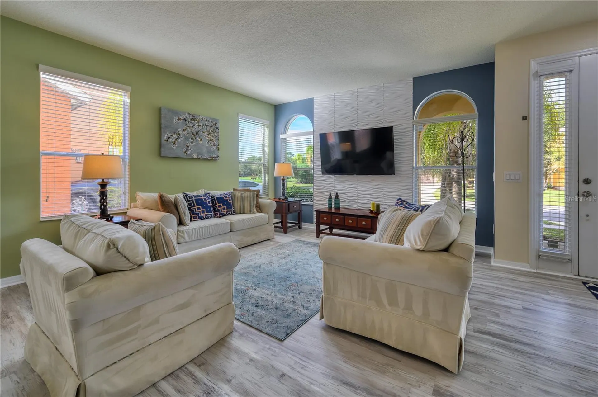 221 Las Fuentes Drive Kissimmee FL 34746