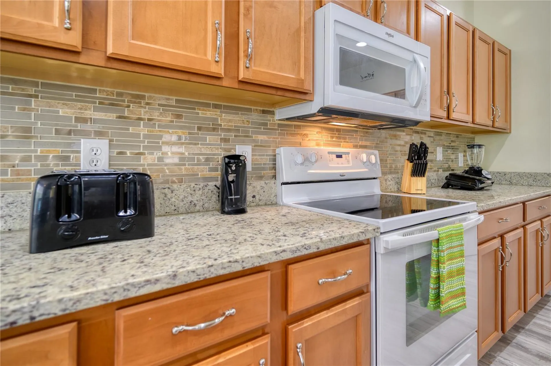 221 Las Fuentes Drive Kissimmee FL 34746