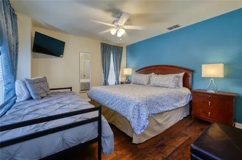 221 Las Fuentes Drive Kissimmee FL 34746