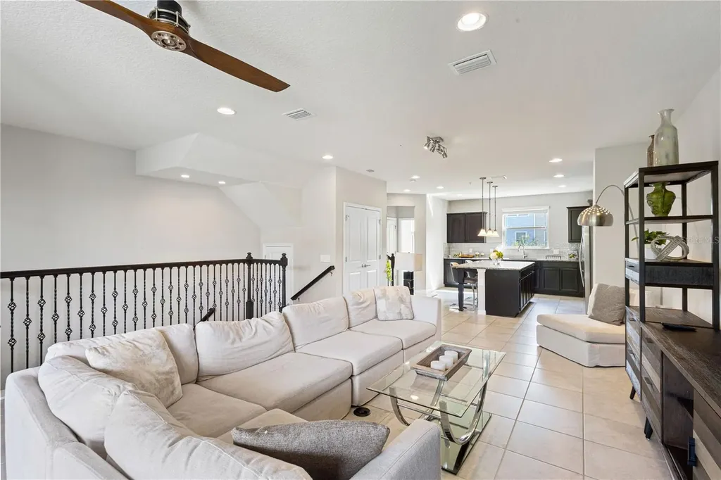 594 Piazza Point Oviedo FL 32765