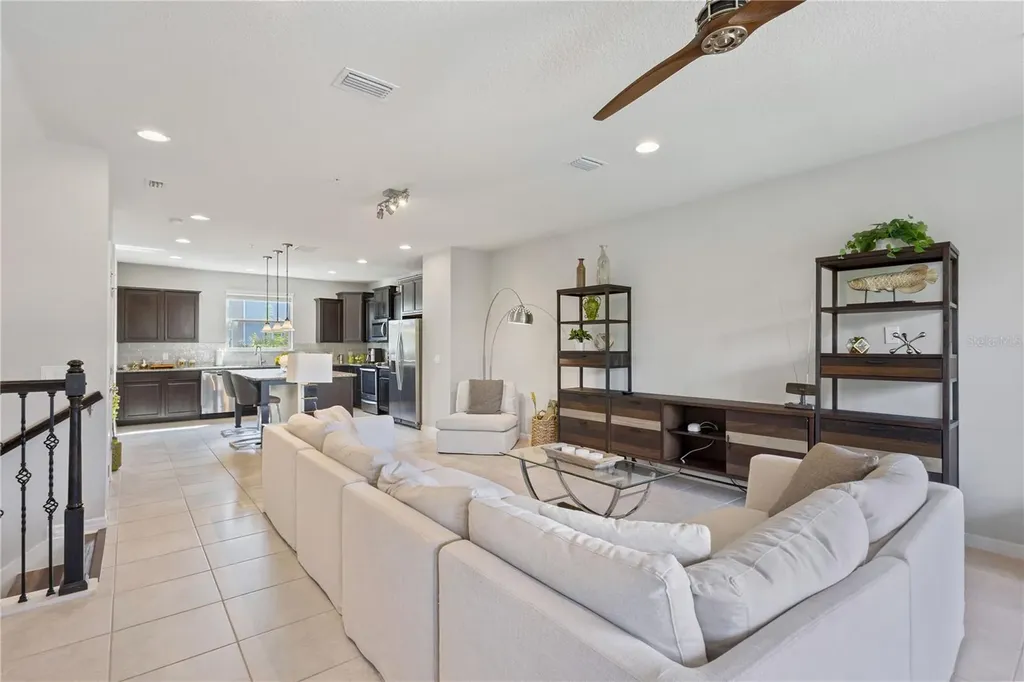 594 Piazza Point Oviedo FL 32765