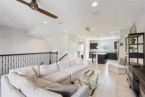 594 Piazza Point Oviedo FL 32765