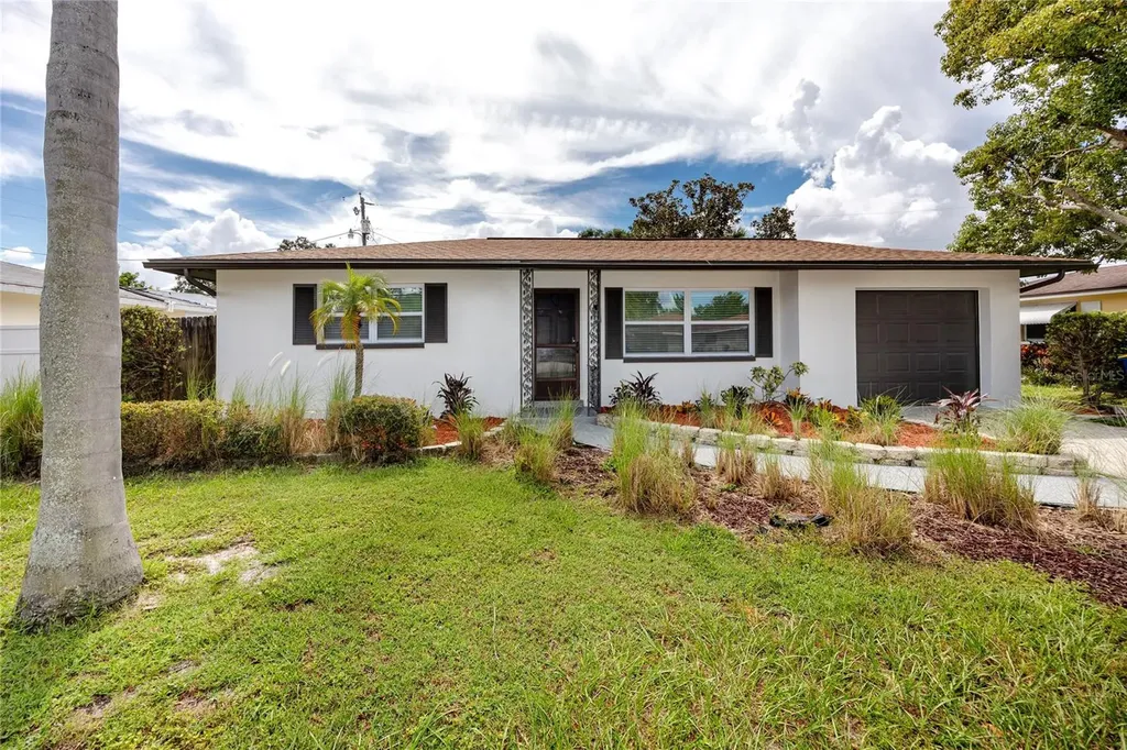 2083 N Druid Circle Clearwater FL 33764
