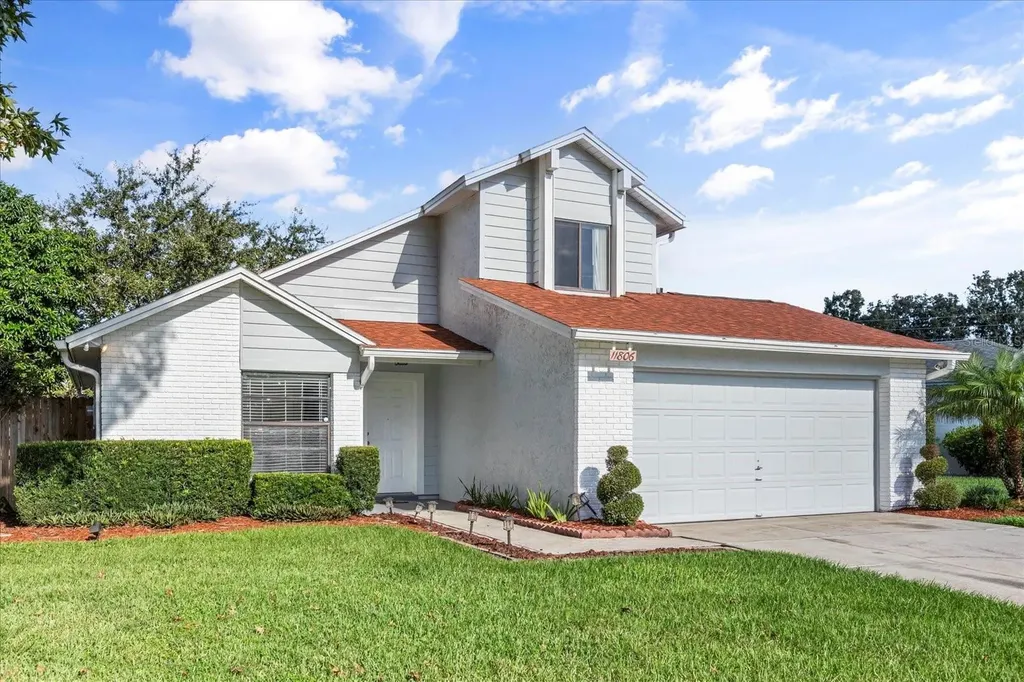 11806 Whispering Tree Avenue Orlando FL 32837