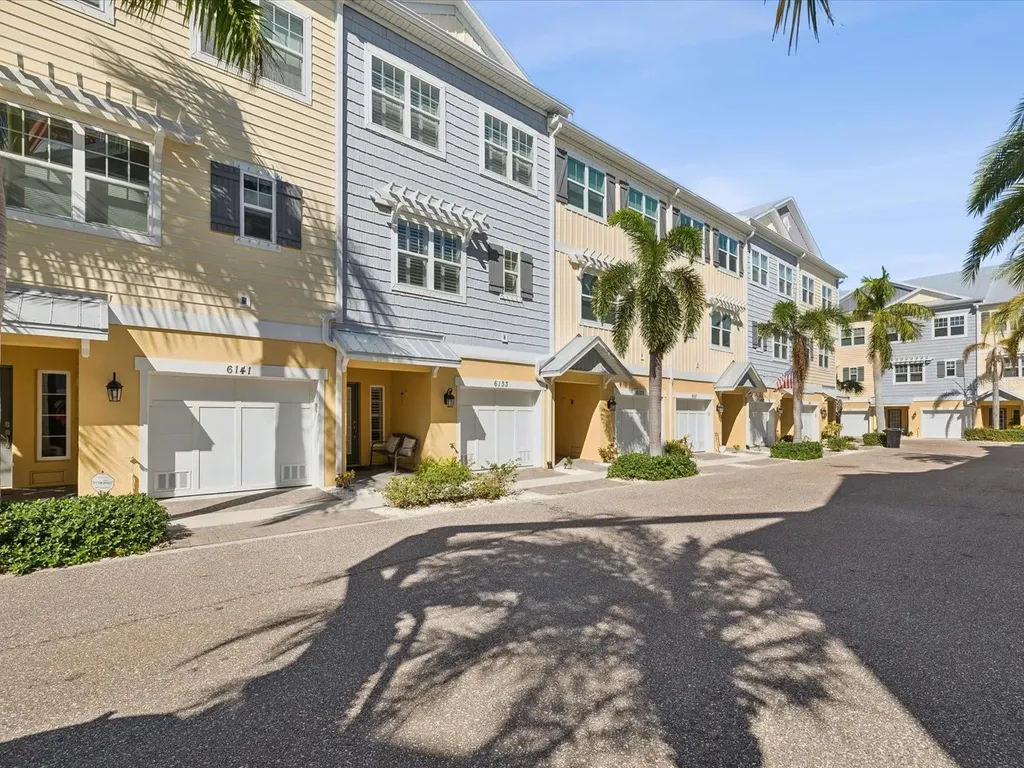 6133 Marina Cove Way S St Petersburg FL 33712