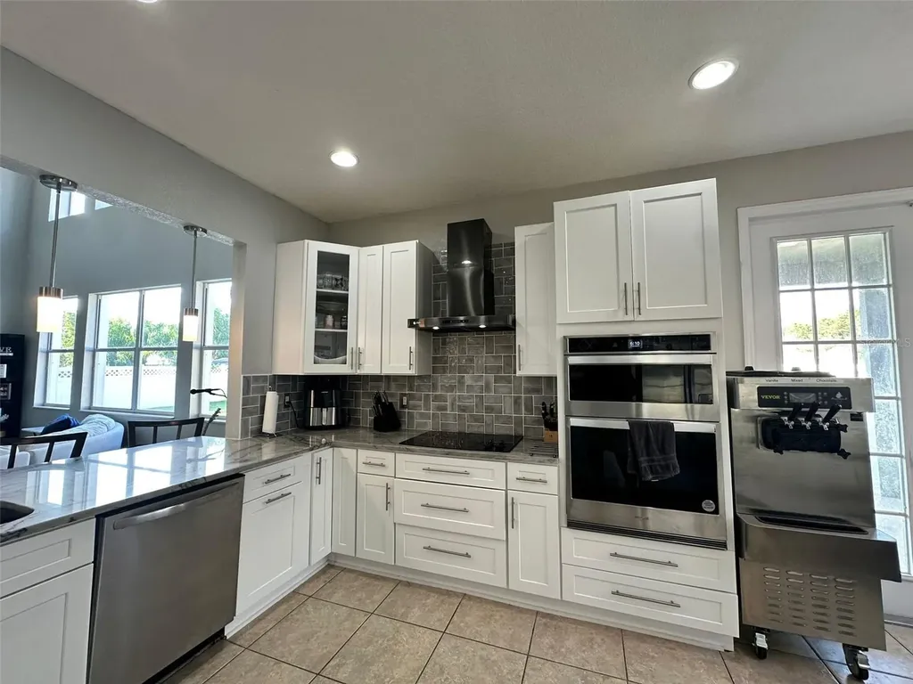 2321 Hinsdale Drive Kissimmee FL 34741