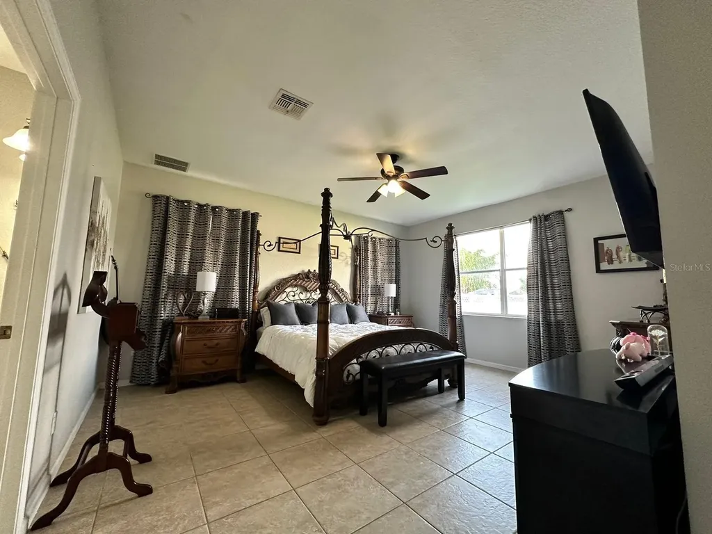2321 Hinsdale Drive Kissimmee FL 34741