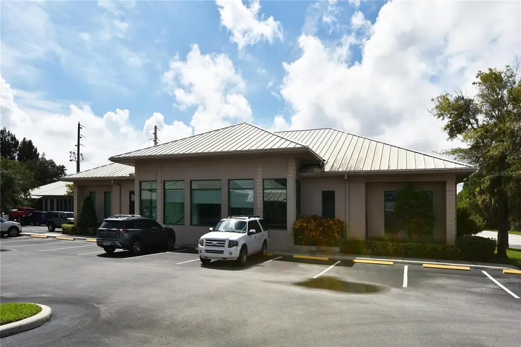 8208 Us Highway 19 Port Richey FL 34668